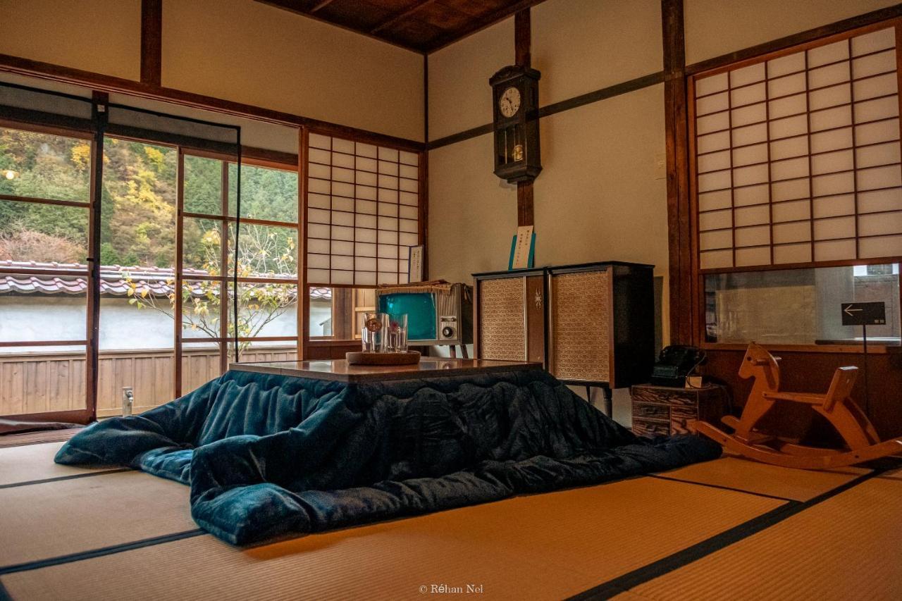 Japan'S Oldest Remaining Company Housing Villa Asago Bagian luar foto
