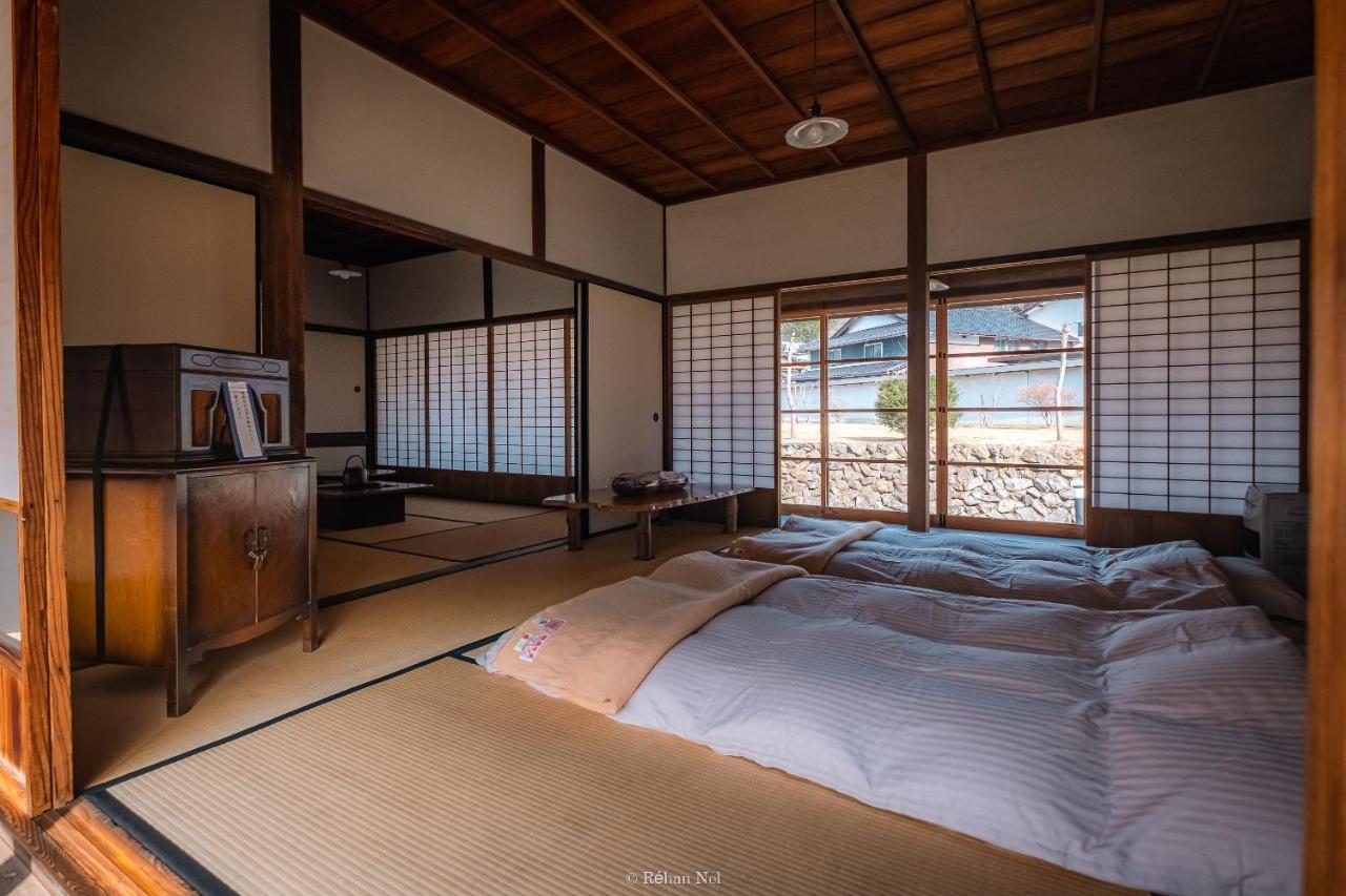 Japan'S Oldest Remaining Company Housing Villa Asago Bagian luar foto