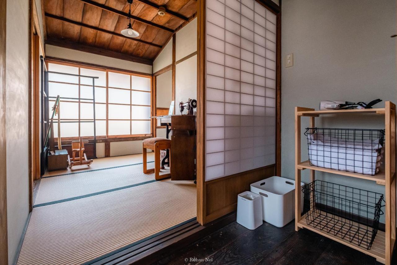 Japan'S Oldest Remaining Company Housing Villa Asago Bagian luar foto