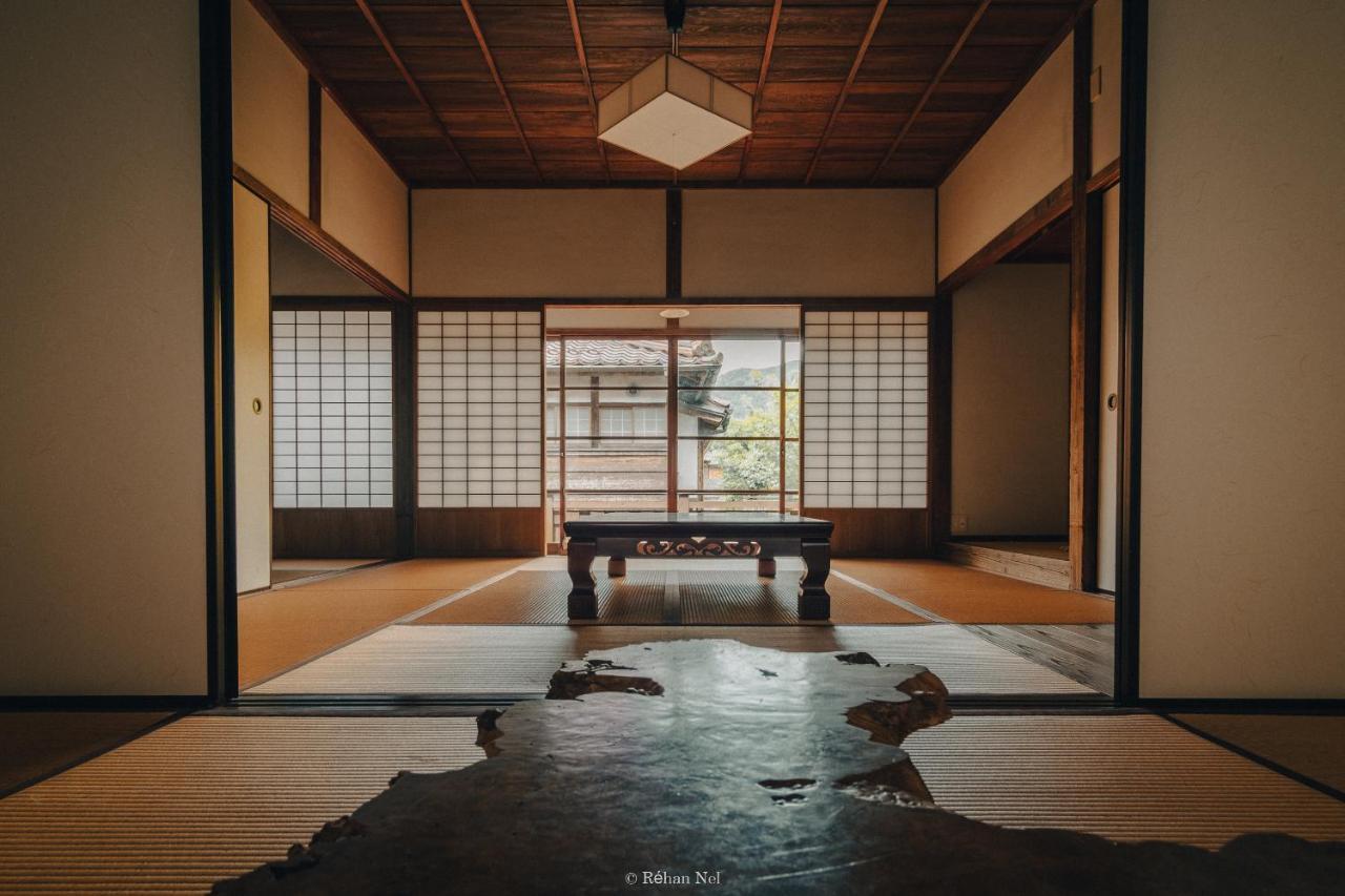 Japan'S Oldest Remaining Company Housing Villa Asago Bagian luar foto