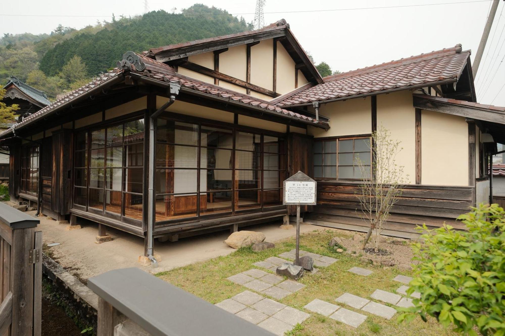 Japan'S Oldest Remaining Company Housing Villa Asago Bagian luar foto