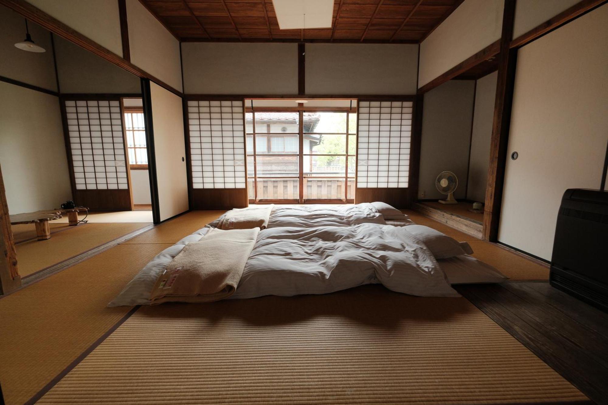 Japan'S Oldest Remaining Company Housing Villa Asago Bagian luar foto