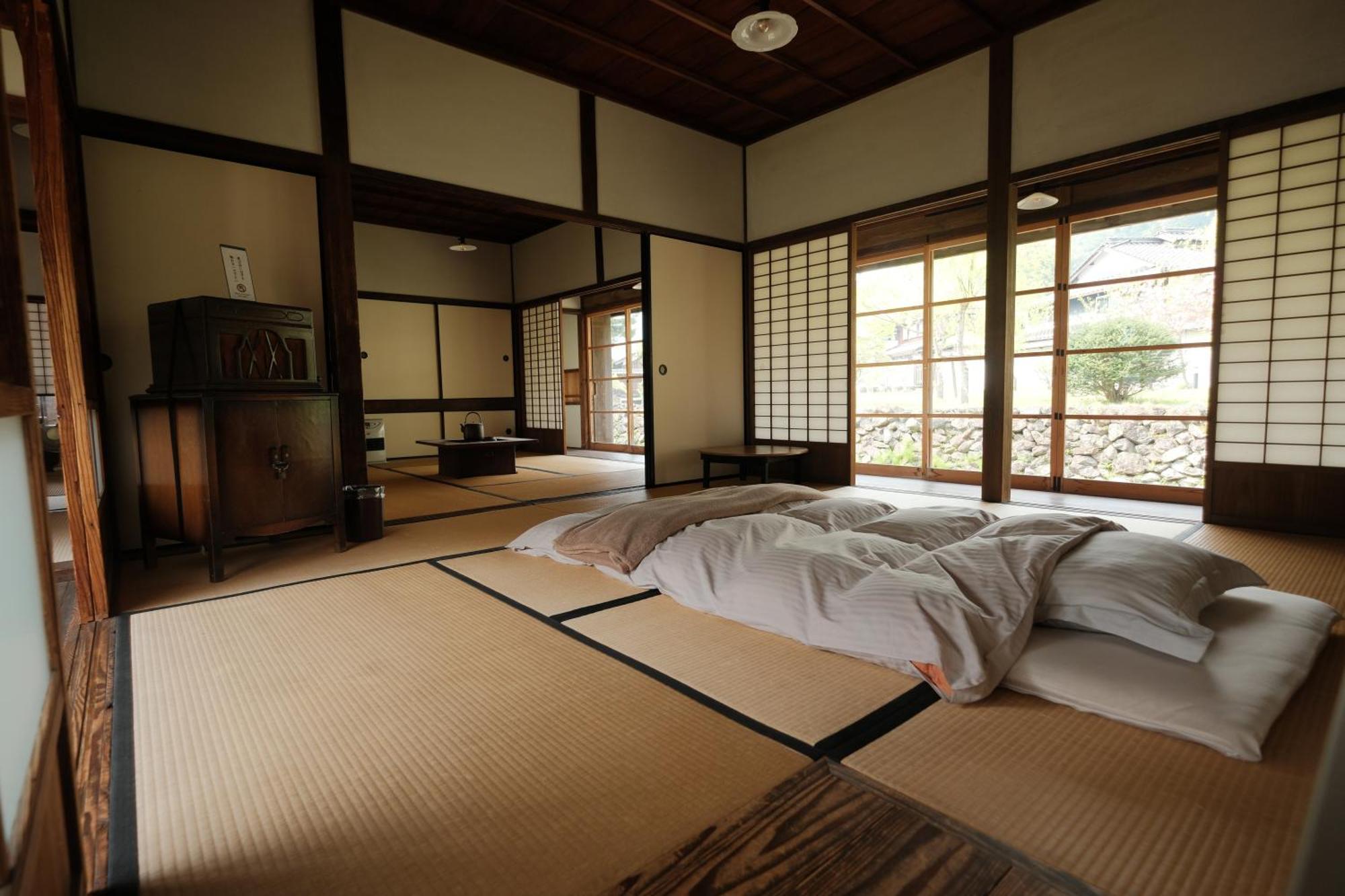 Japan'S Oldest Remaining Company Housing Villa Asago Bagian luar foto