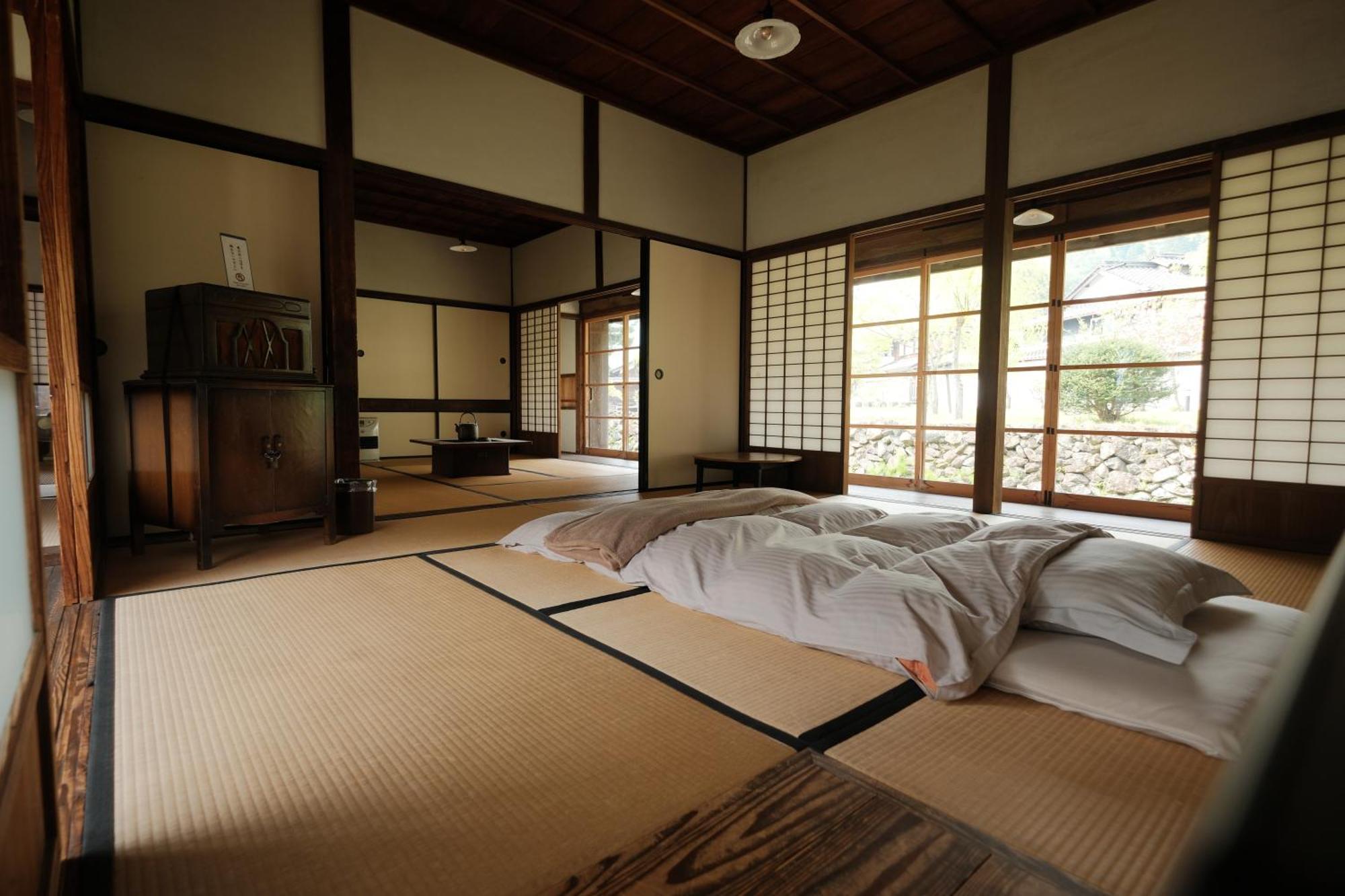Japan'S Oldest Remaining Company Housing Villa Asago Bagian luar foto